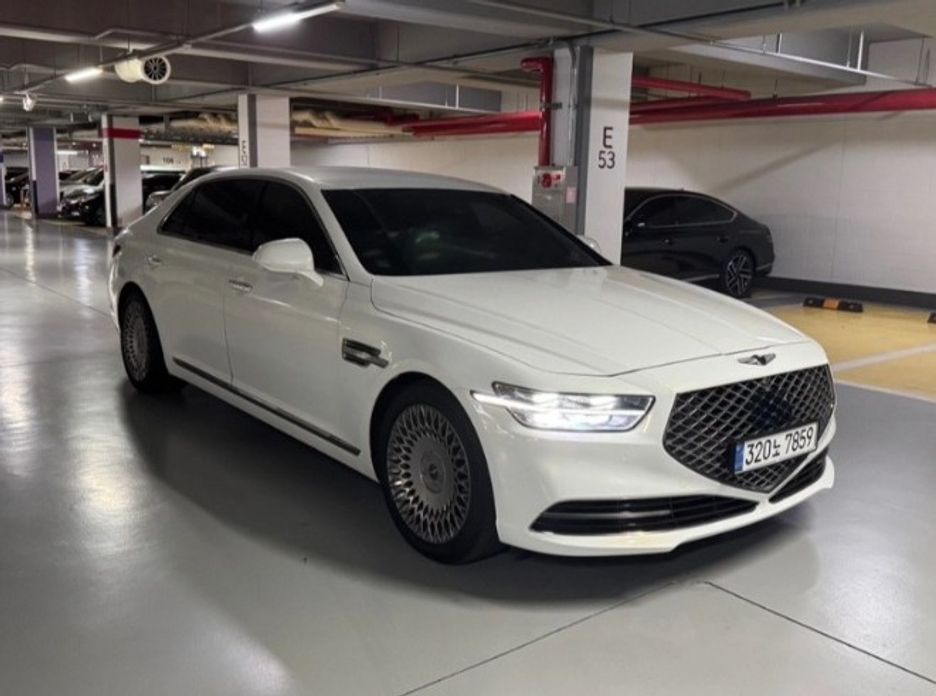 Genesis G90 2020