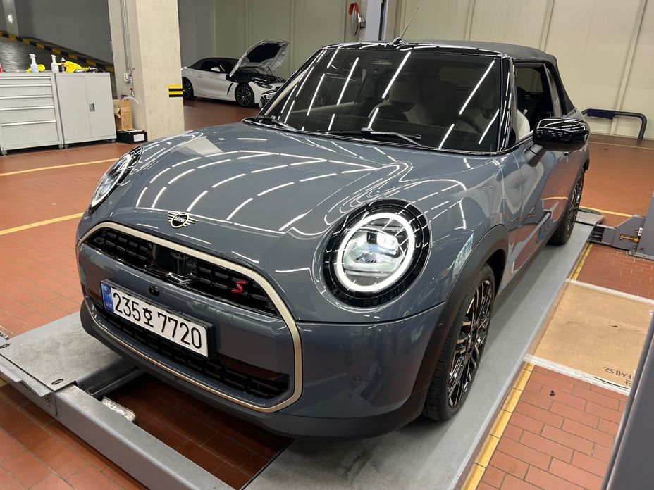 Mini Cooper Convertible 2025