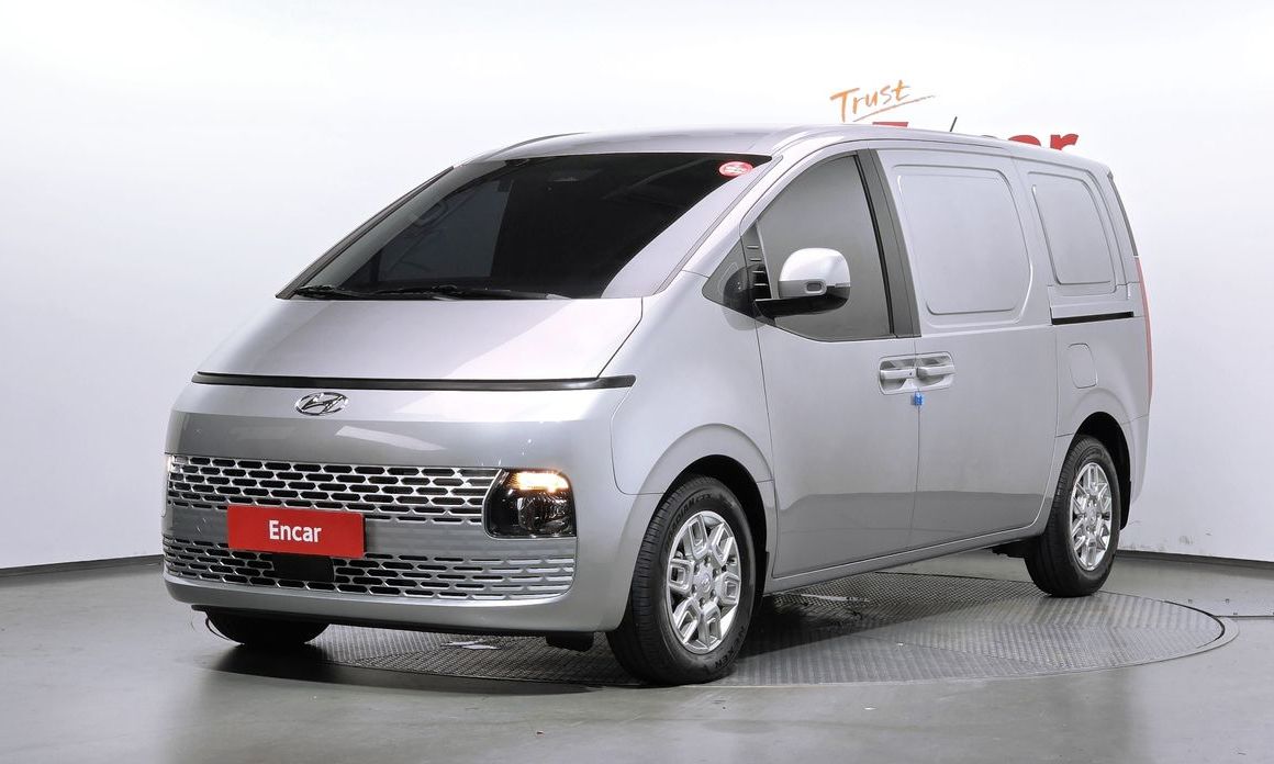 Hyundai Staria 2023