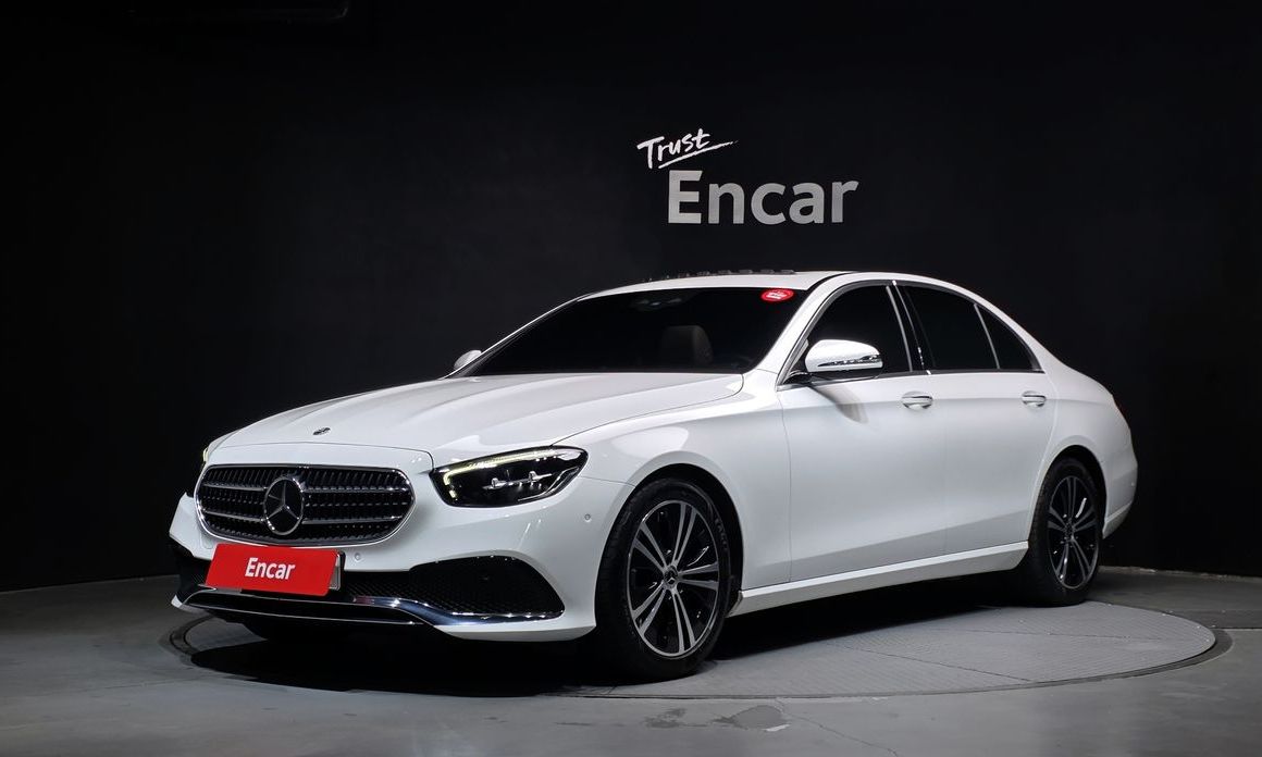 Mercedes-Benz E-Class 2021