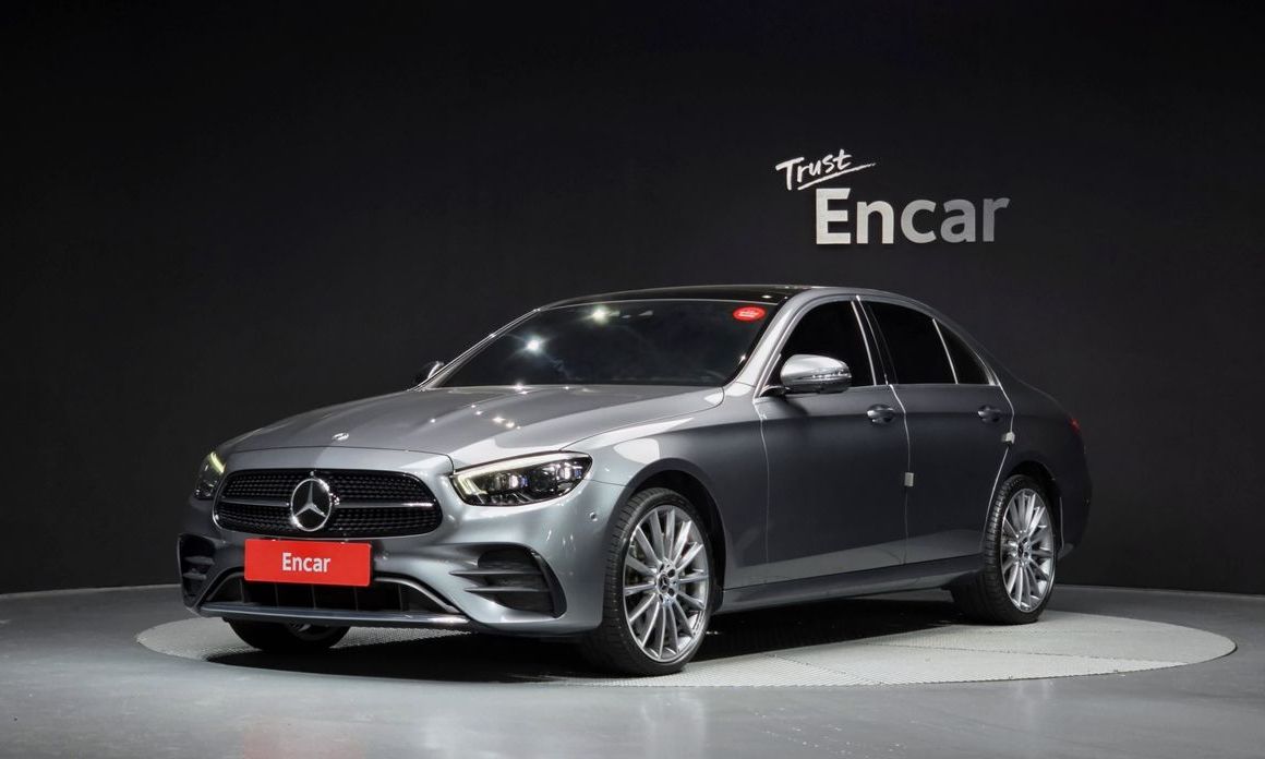 Mercedes-Benz E-Class 2022