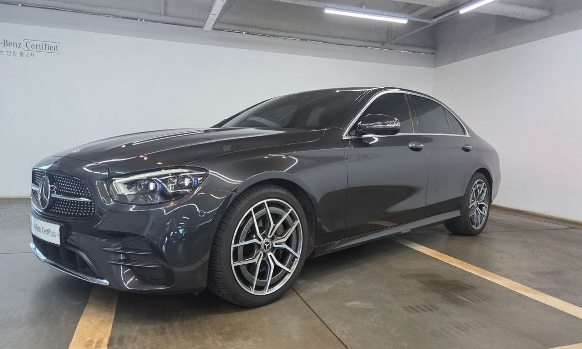 Mercedes-Benz E-Class 2022