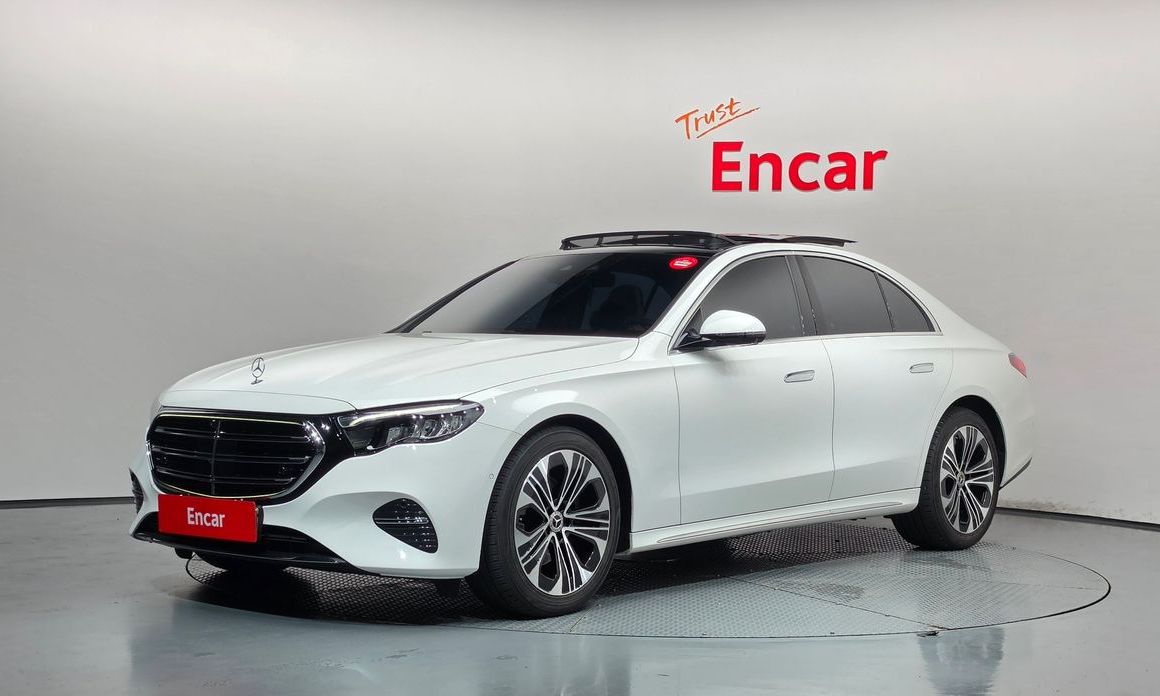 Mercedes-Benz E-Class 2024