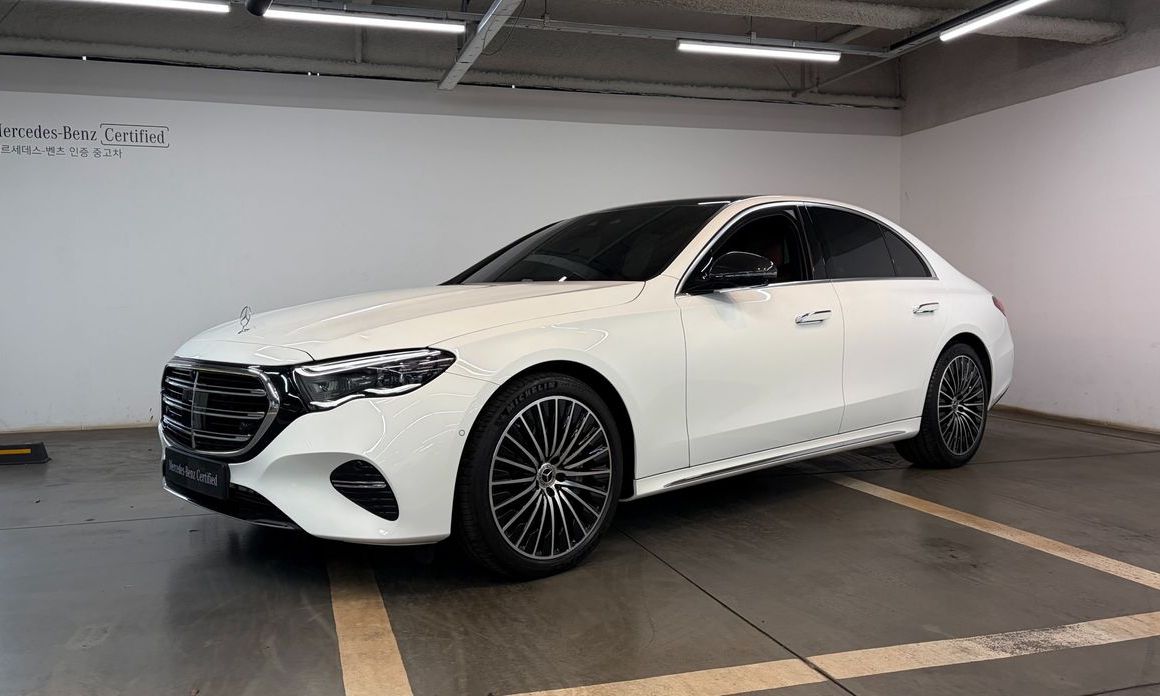 Mercedes-Benz E-Class 2024