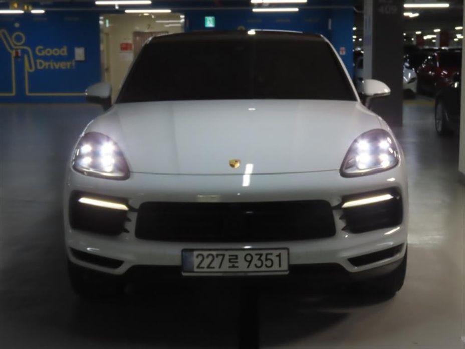 Porsche Cayenne 2023