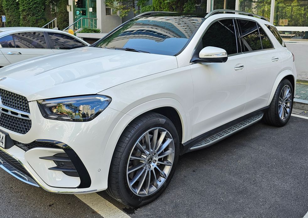 Mercedes-Benz GLE-Class 2025