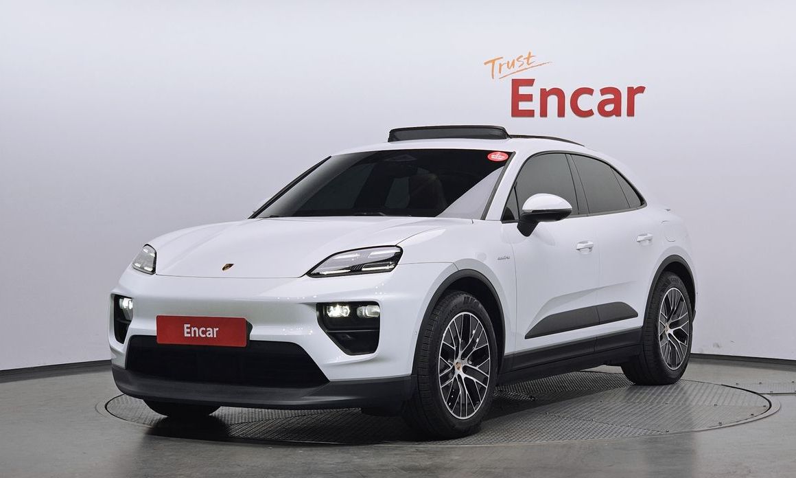 Porsche Macan 2025