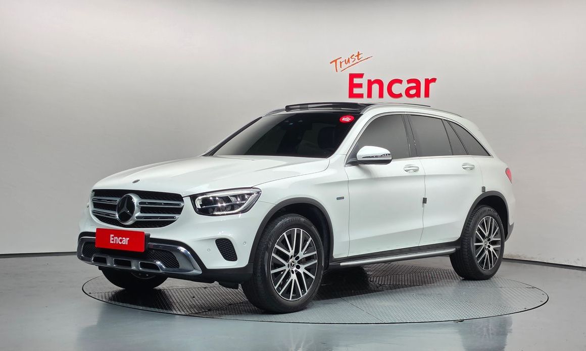 Mercedes-Benz GLC-Class 2021