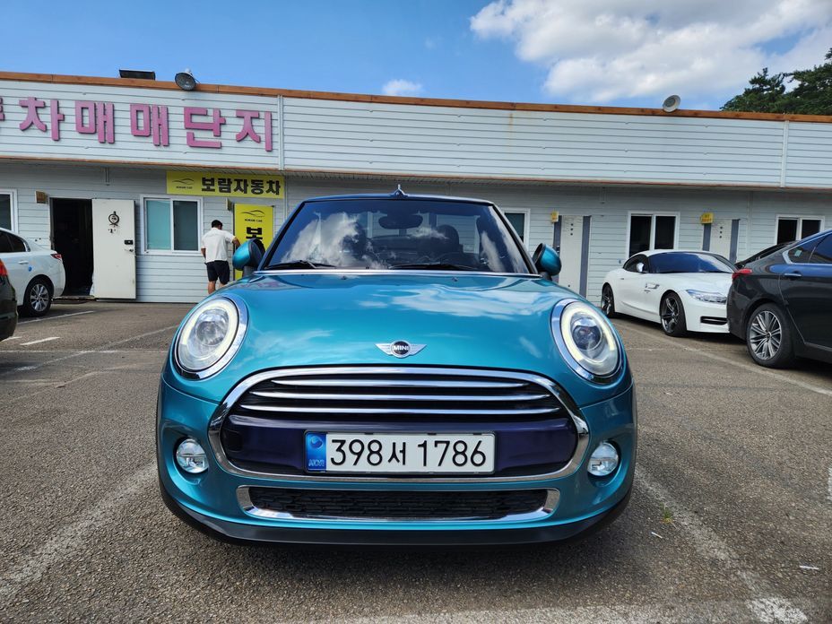 Mini Cooper Convertible 2018