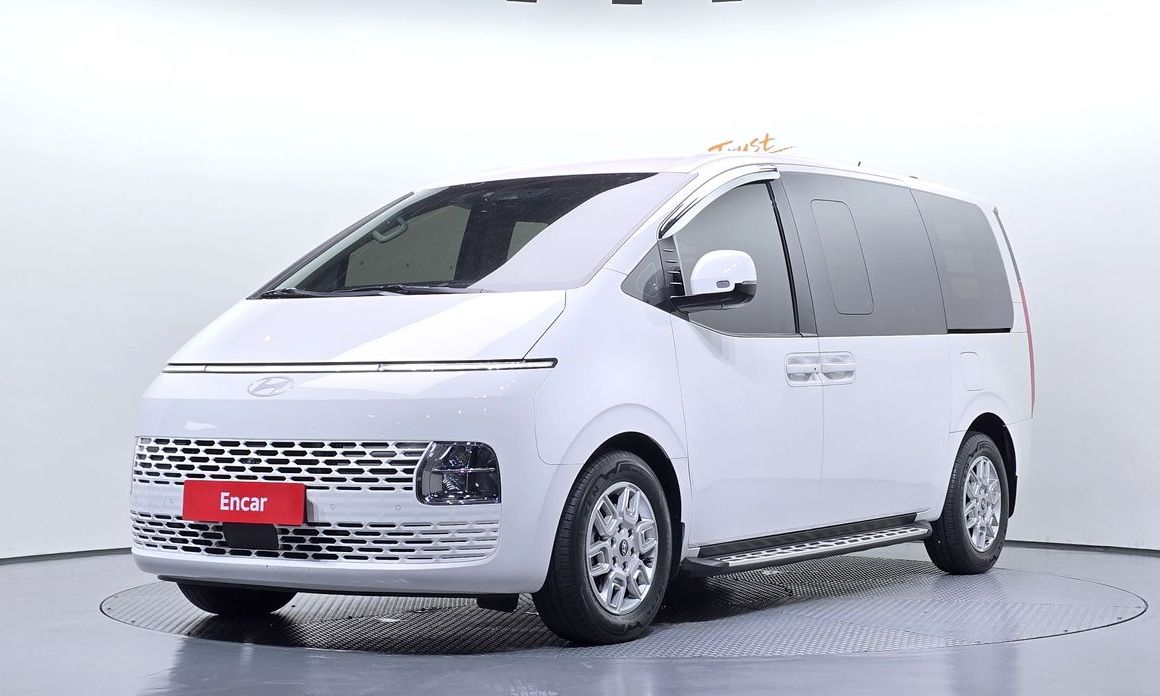 Hyundai Staria 2025