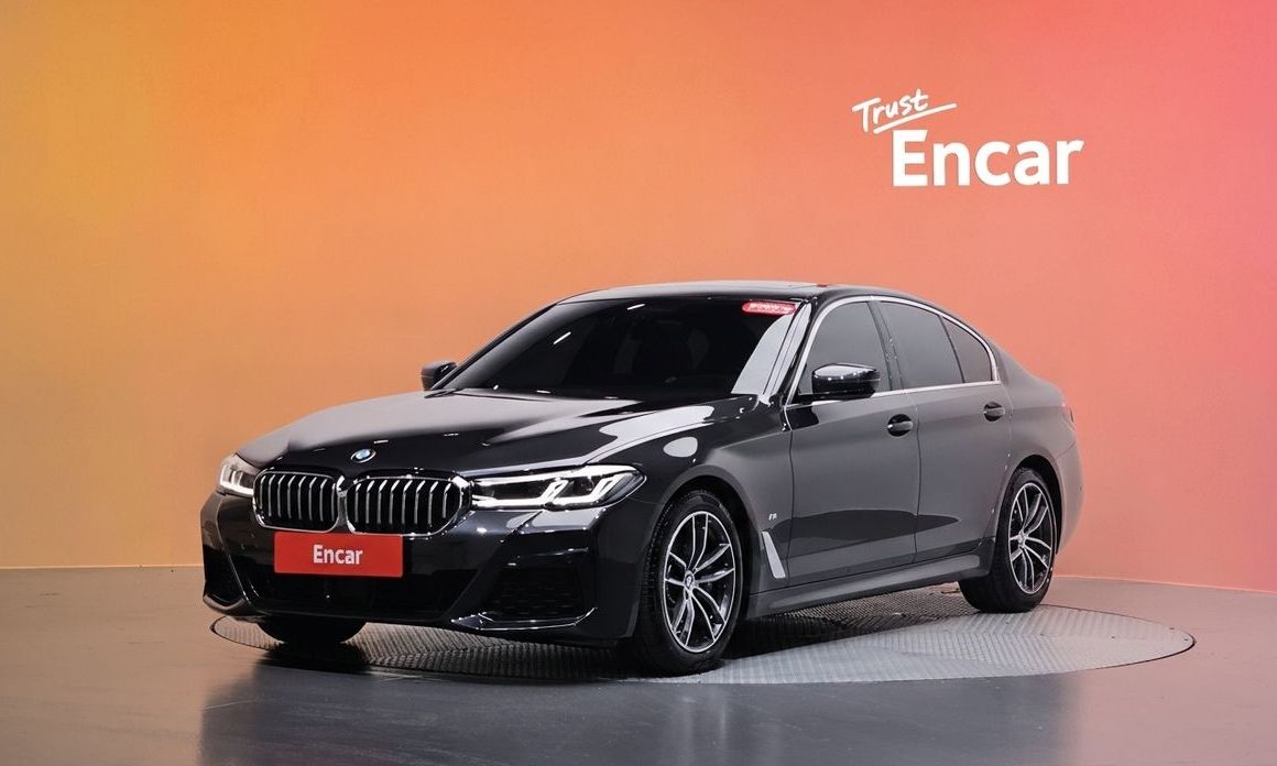 BMW 5-Series 2023