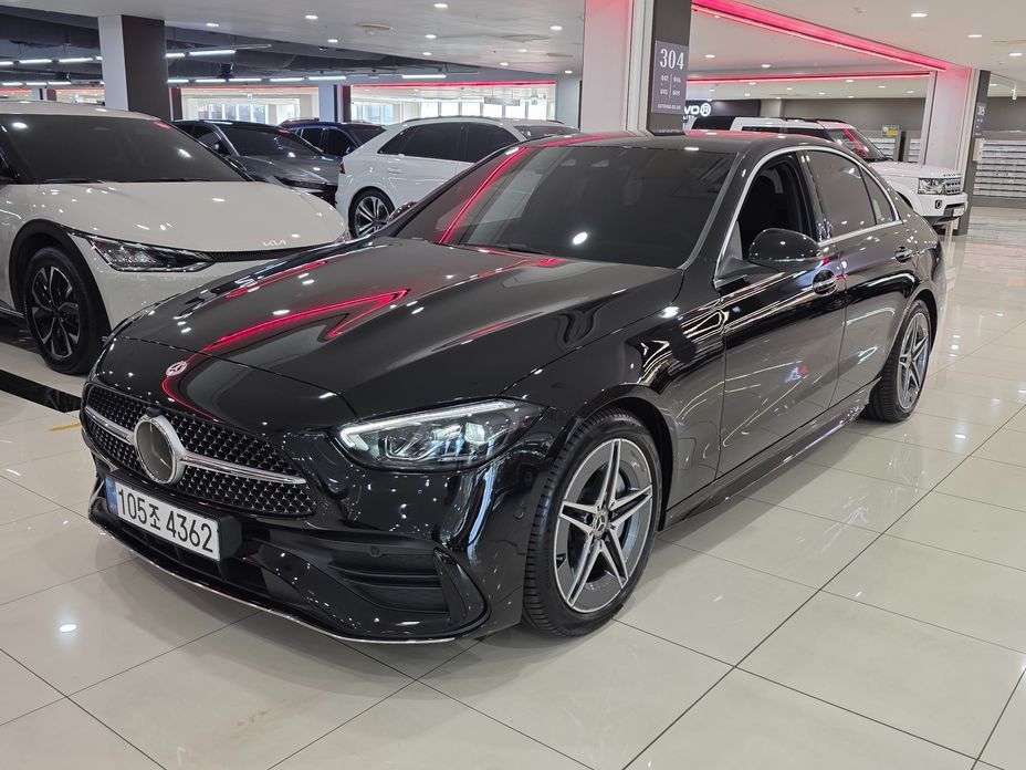 Mercedes-Benz C-Class 2026