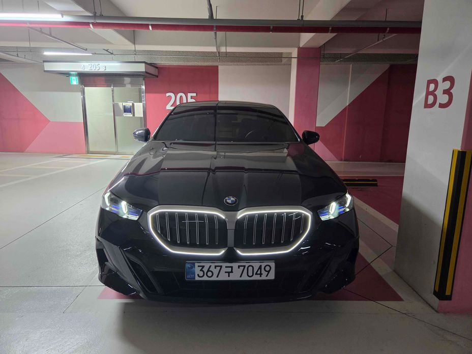 BMW 5-Series 2026