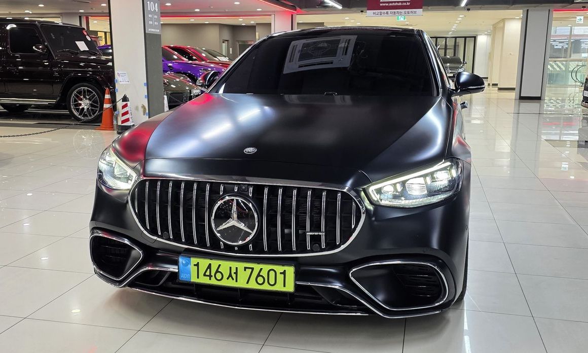 Mercedes-Benz S-Class 2024