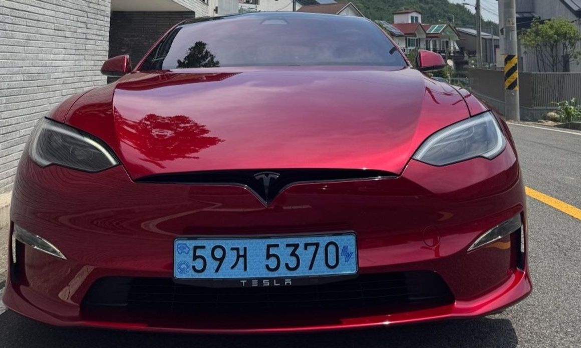 Tesla Model S 2023