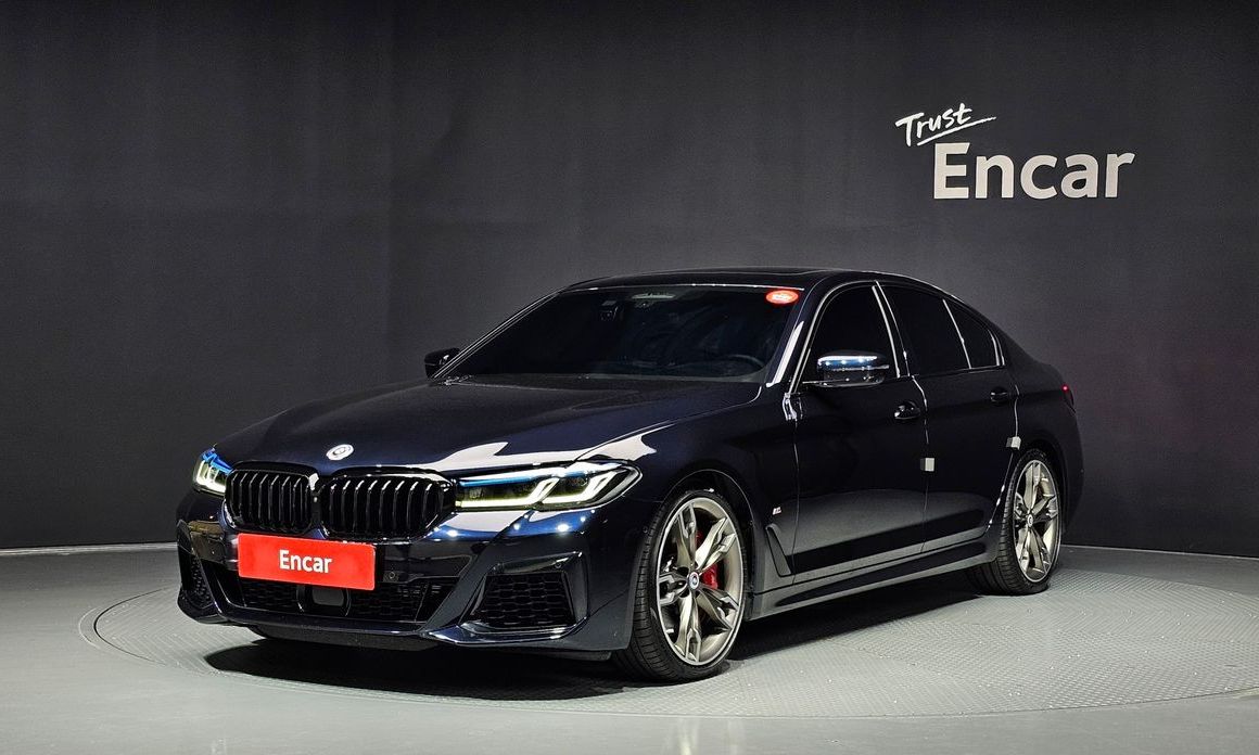 BMW 5-Series 2023