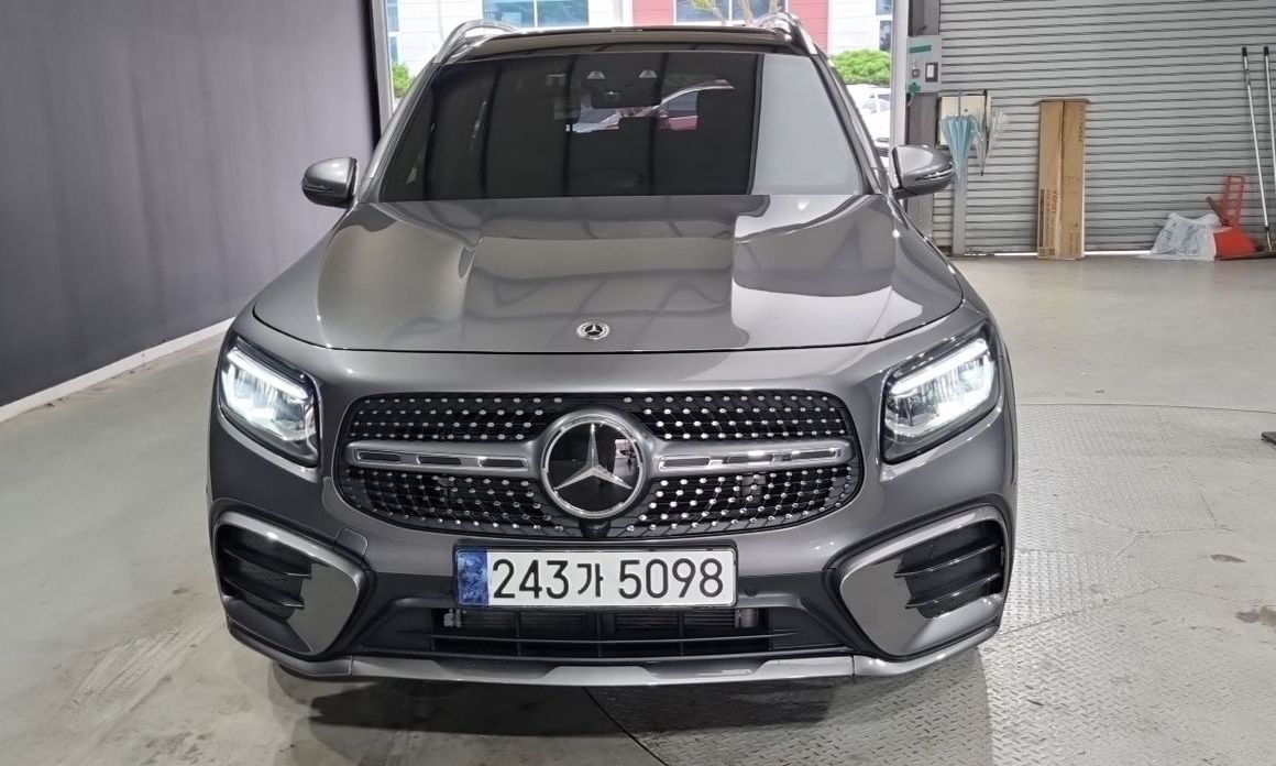 Mercedes-Benz GLB-Class 2024