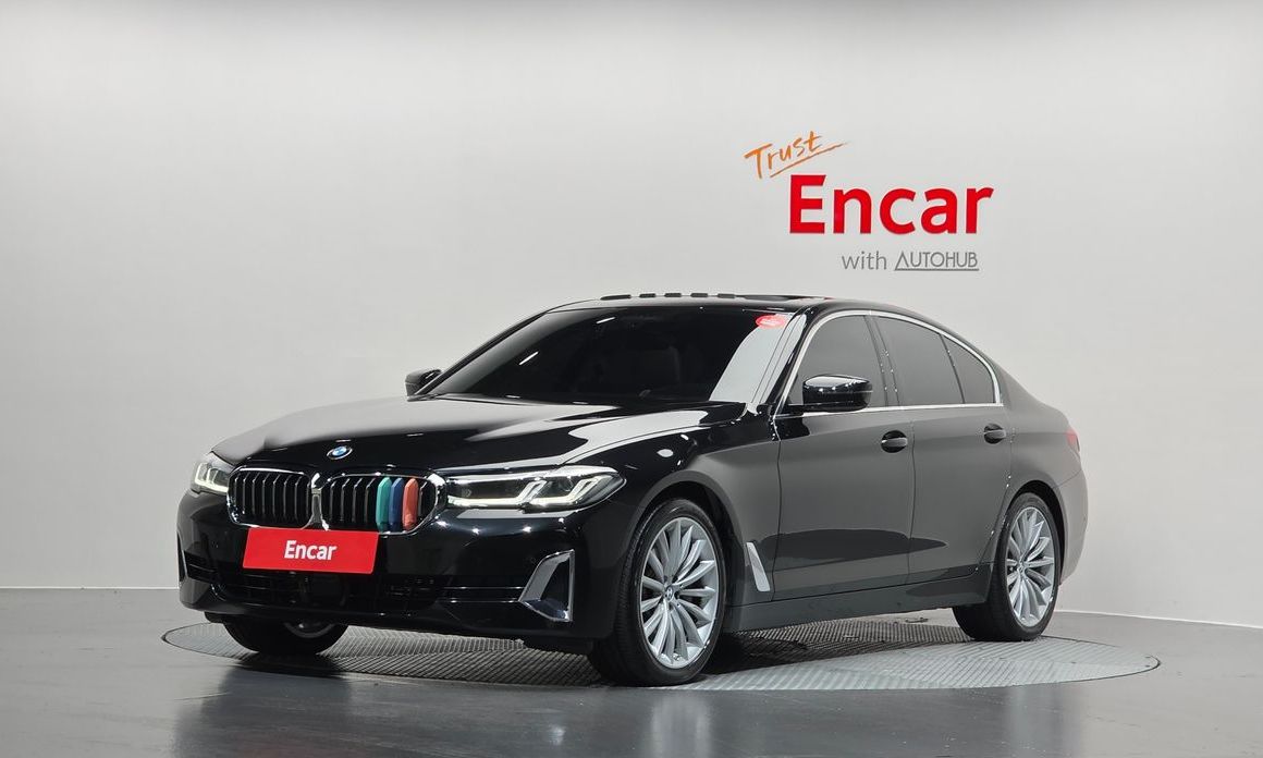 BMW 5-Series 2023