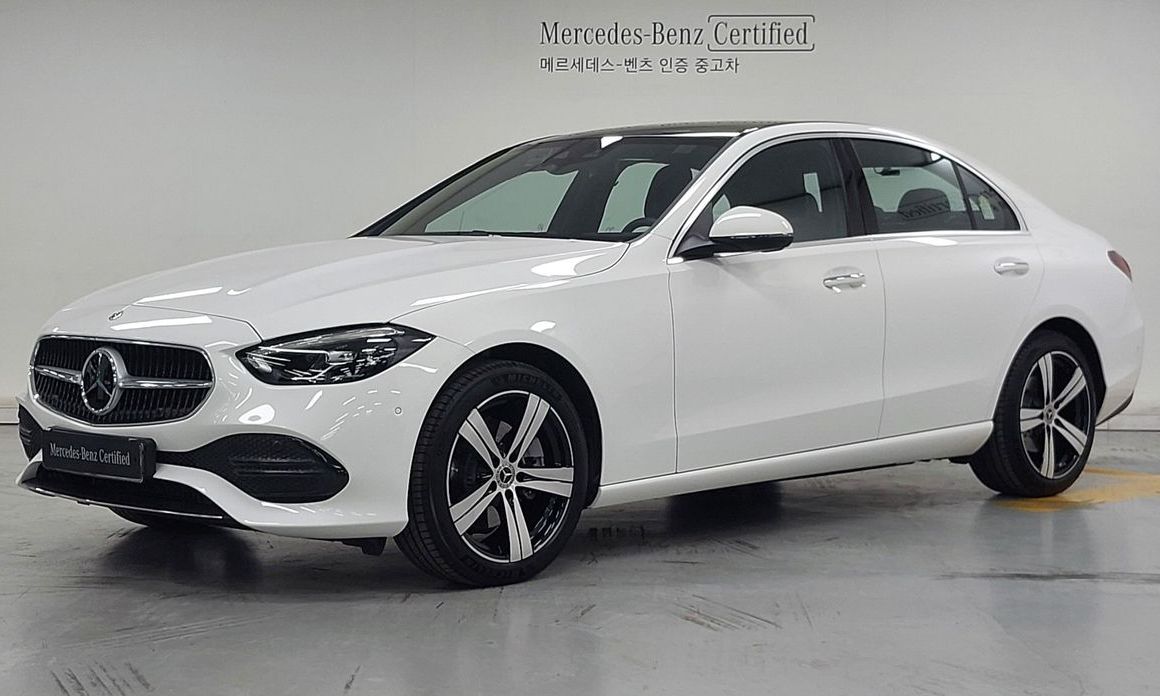Mercedes-Benz C-Class 2026