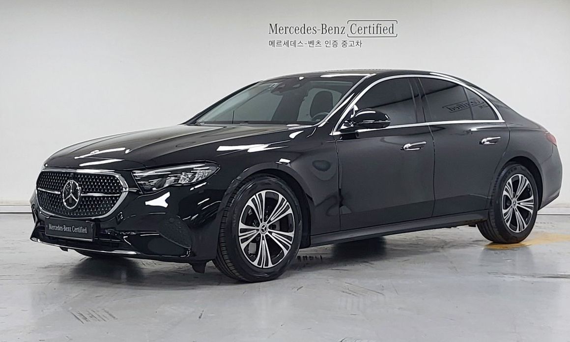Mercedes-Benz E-Class 2024