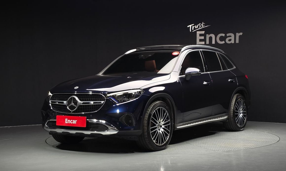Mercedes-Benz GLC-Class 2023