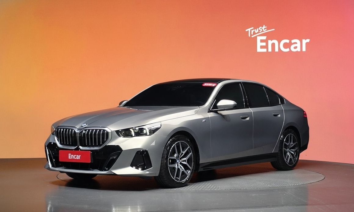 BMW 5-Series 2025