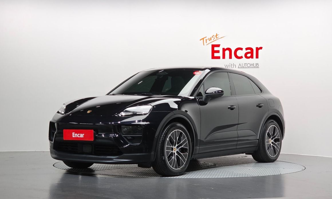 Porsche Macan 2025