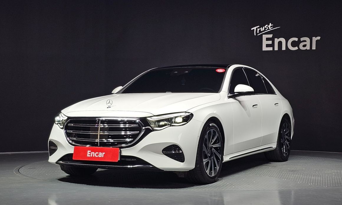 Mercedes-Benz E-Class 2025