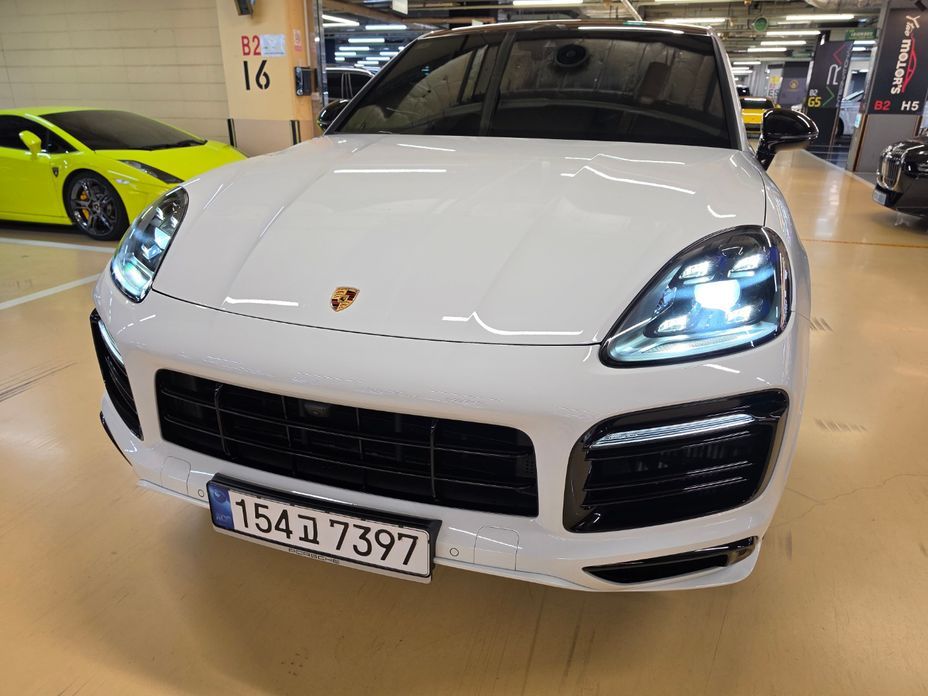 Porsche Cayenne 2022