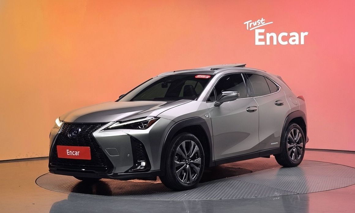Lexus UX 2021