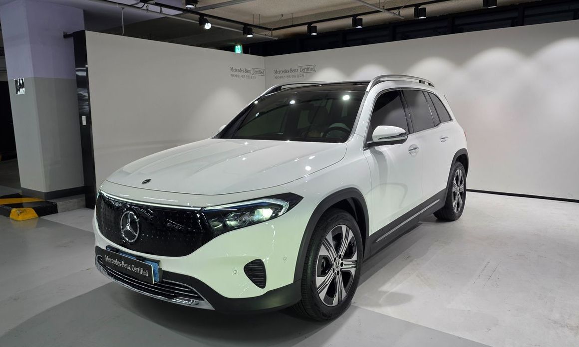 Mercedes-Benz EQB 2026
