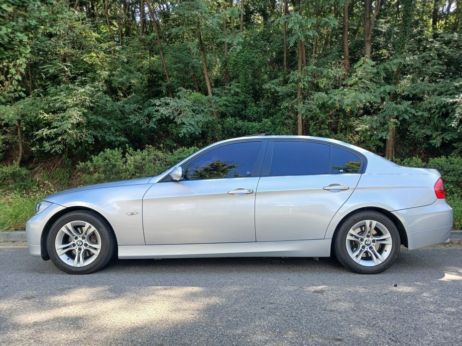 BMW 3-Series 2008