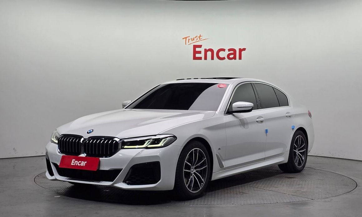 BMW 5-Series 2023