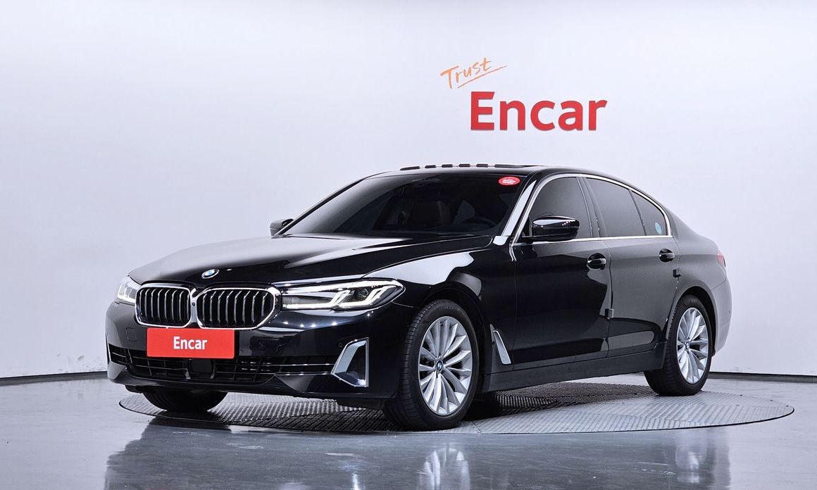 BMW 5-Series 2023