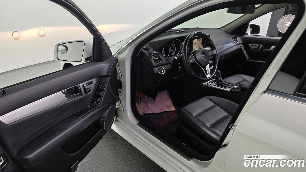 Mercedes-Benz C-Class 2013