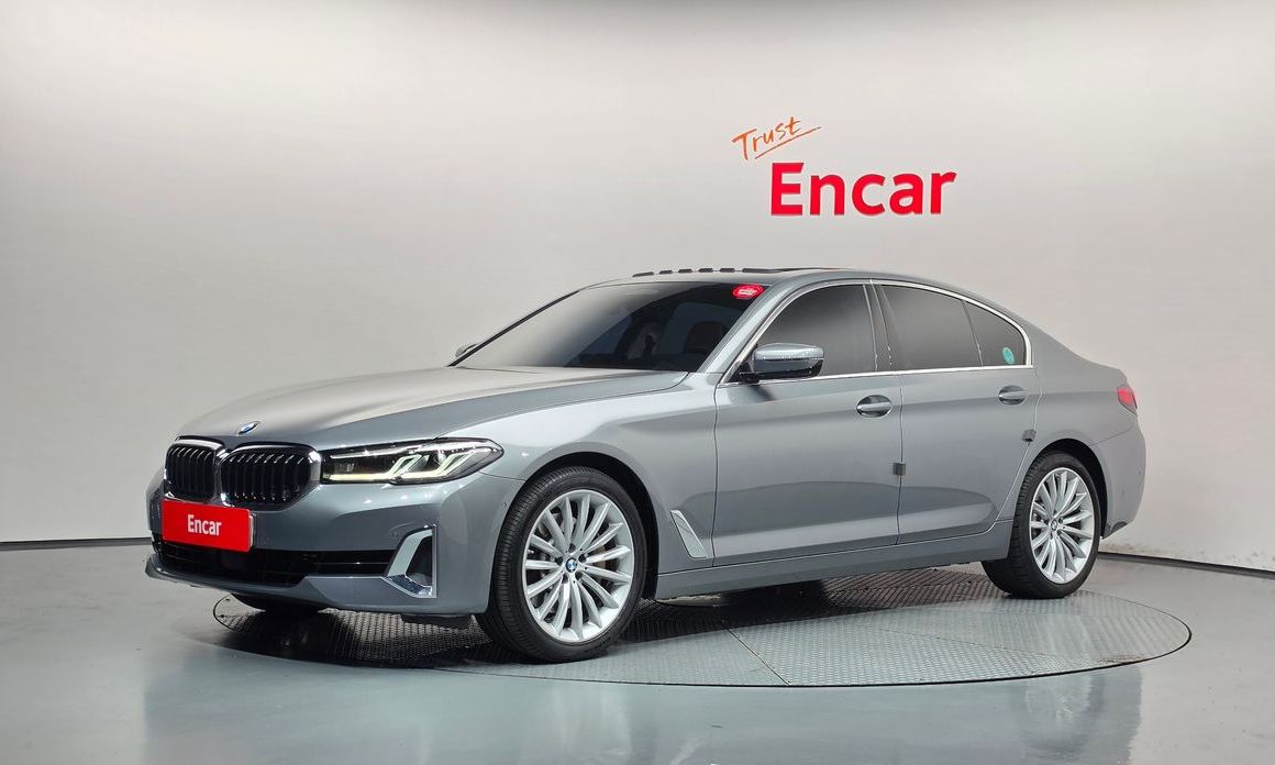 BMW 5-Series 2023