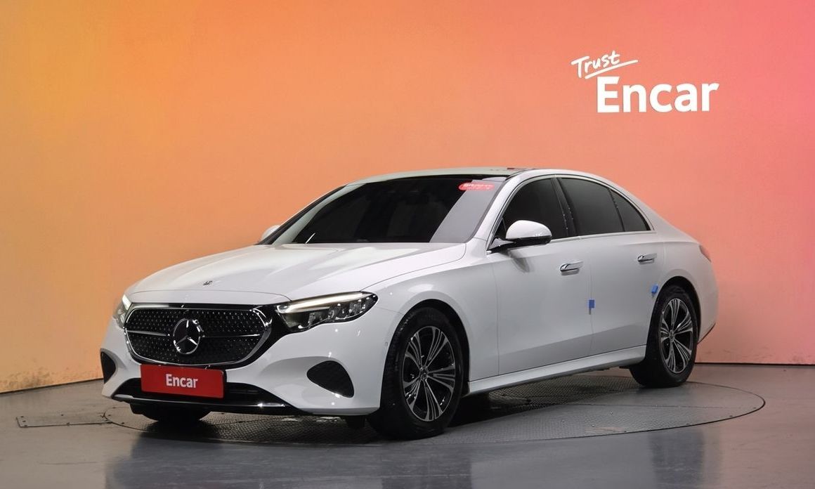 Mercedes-Benz E-Class 2025