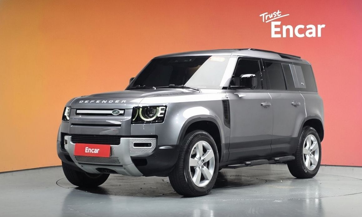 Land Rover Defender 2023