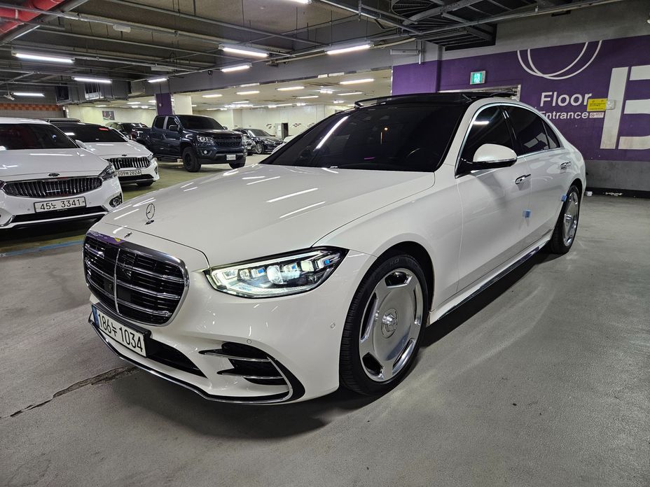 Mercedes-Benz S-Class 2022