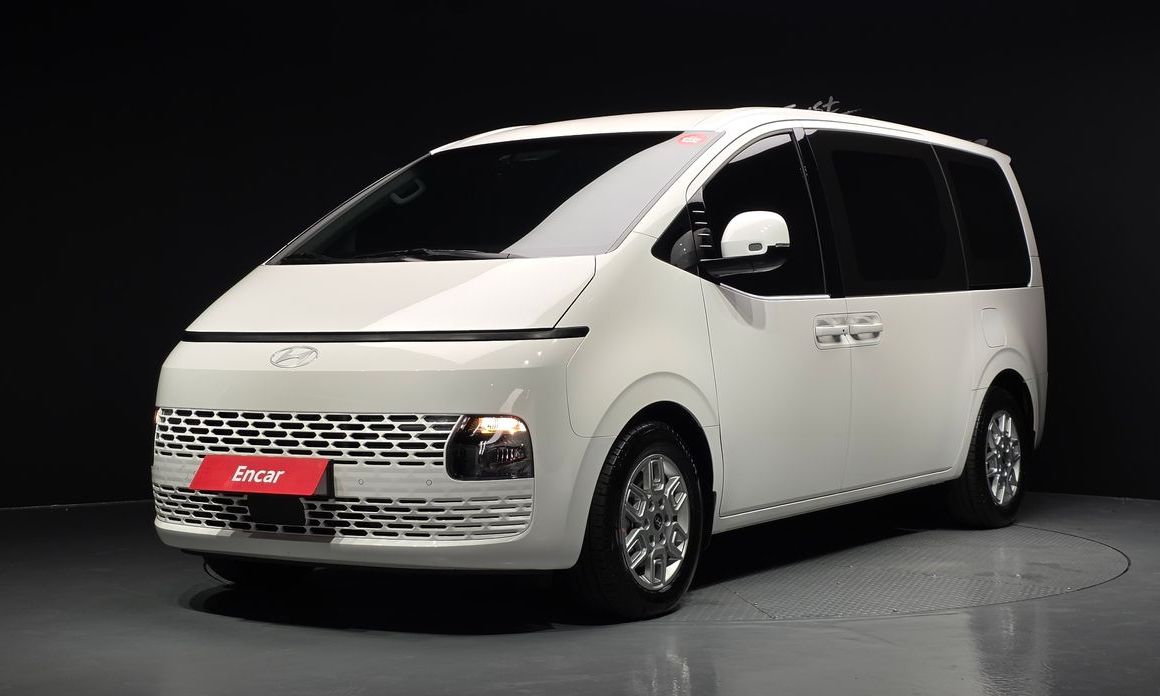 Hyundai Staria 2025