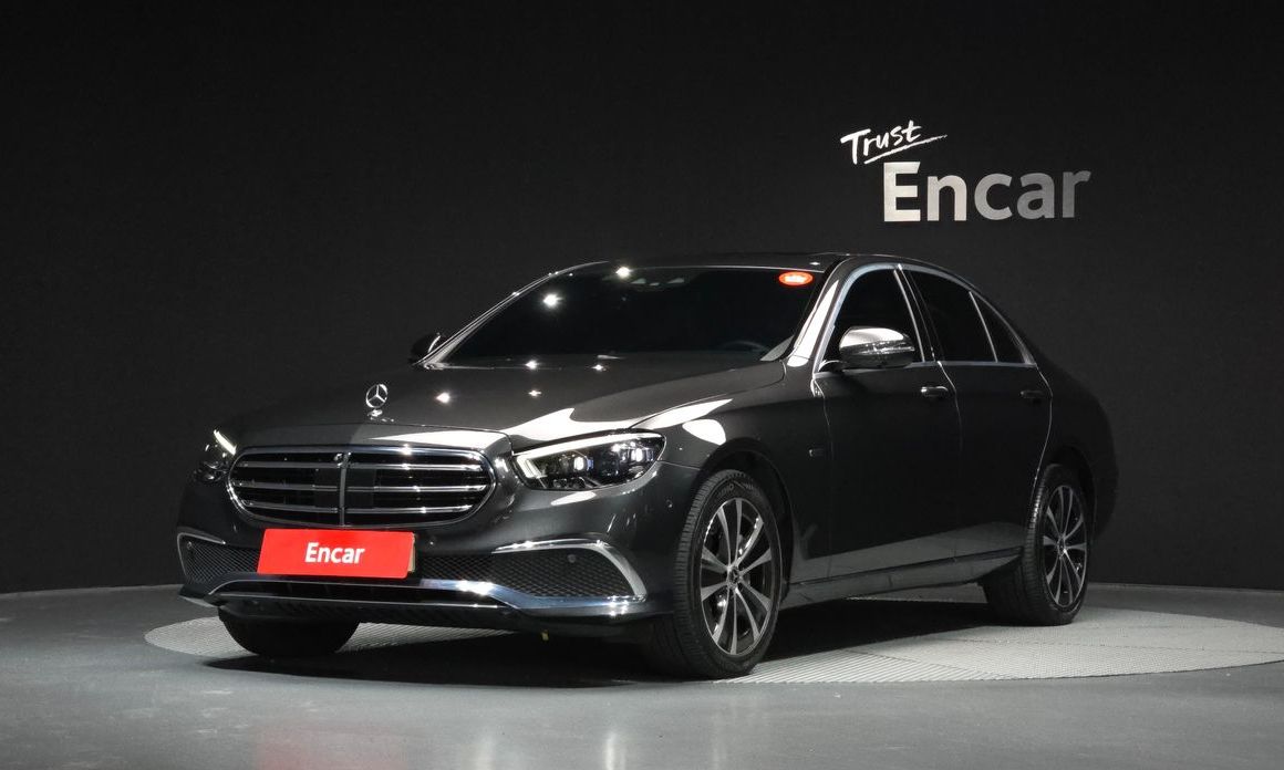 Mercedes-Benz E-Class 2021
