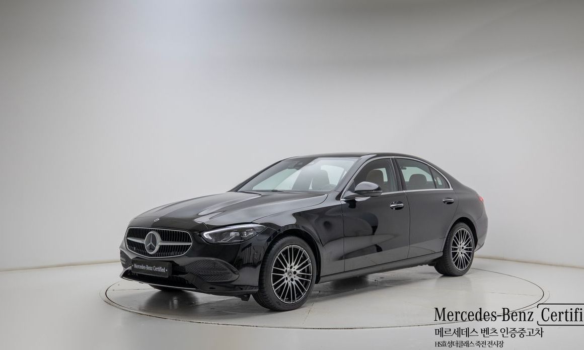 Mercedes-Benz C-Class 2026