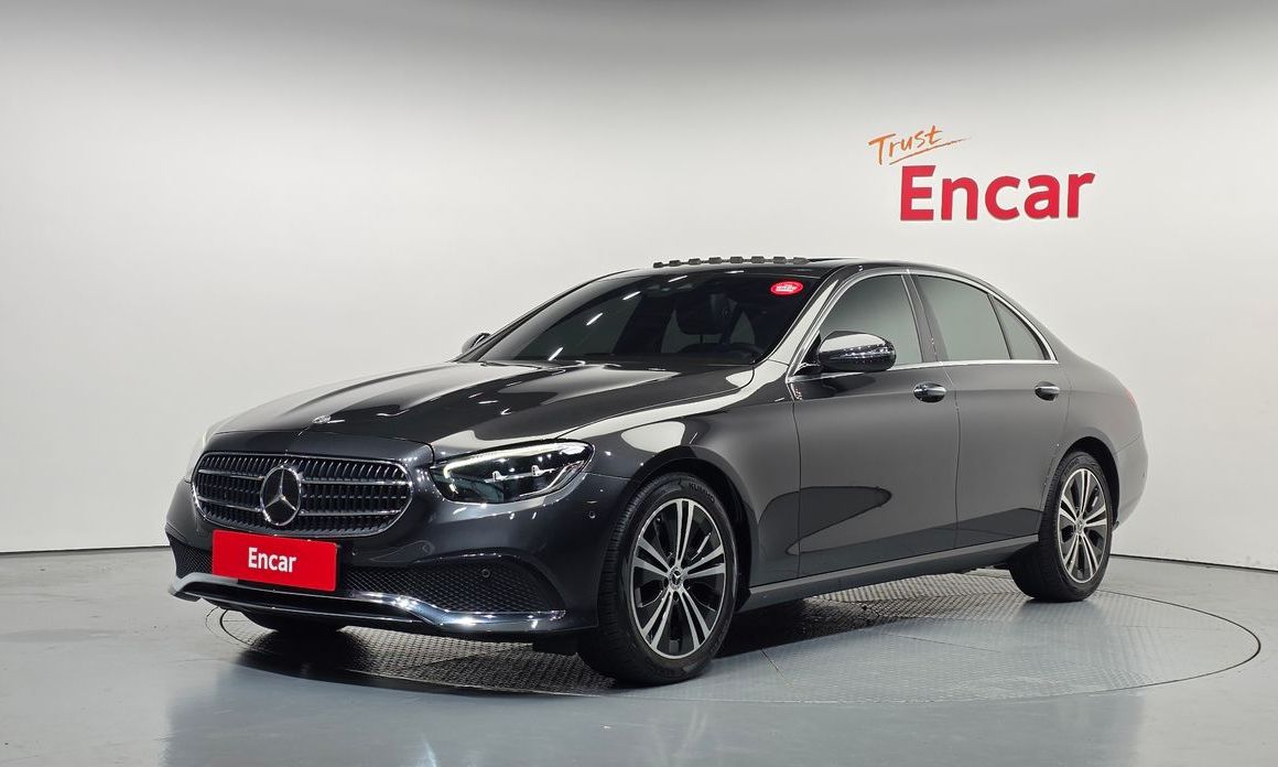 Mercedes-Benz E-Class 2021