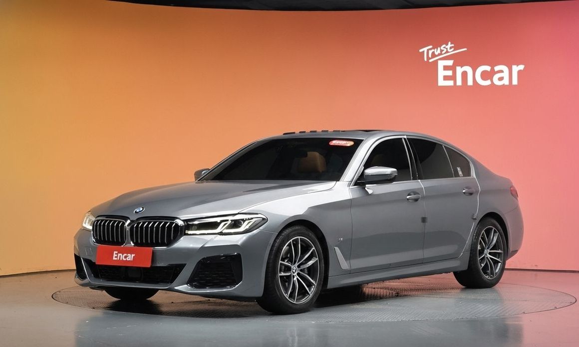 BMW 5-Series 2023
