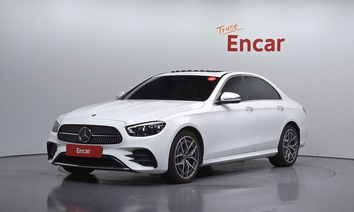 Mercedes-Benz E-Class 2022
