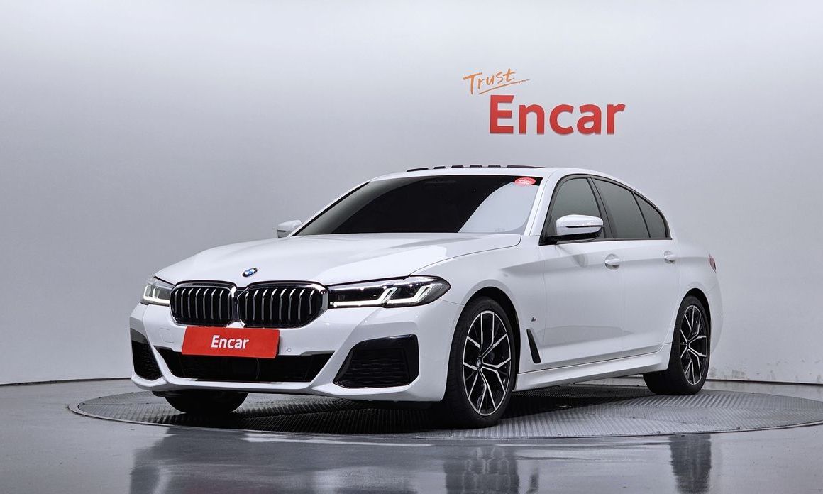 BMW 5-Series 2023