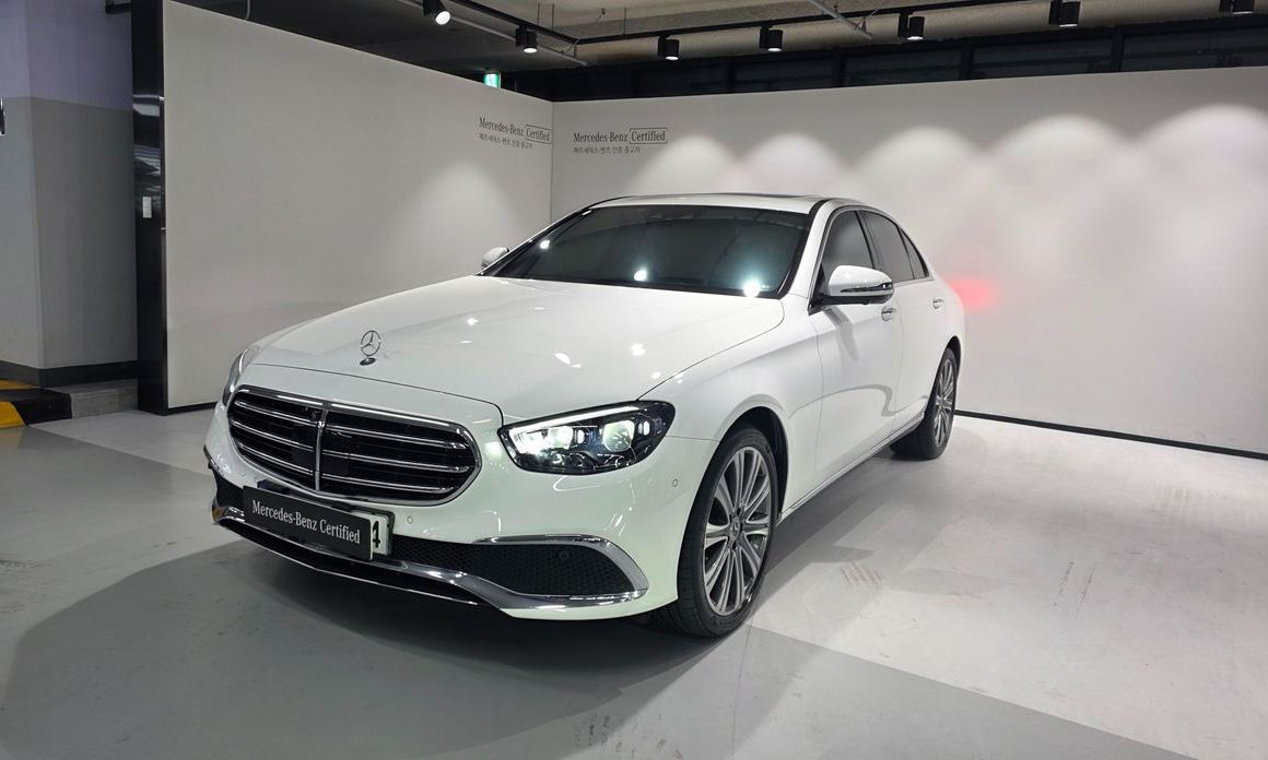 Mercedes-Benz E-Class 2023