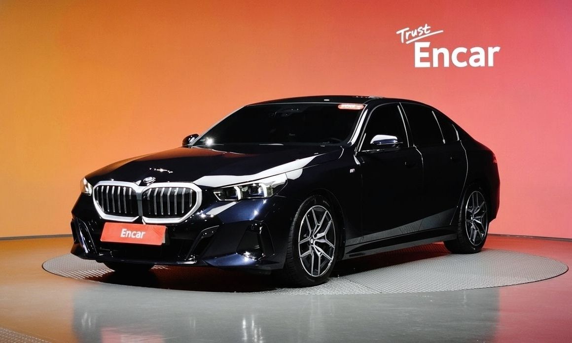 BMW 5-Series 2024