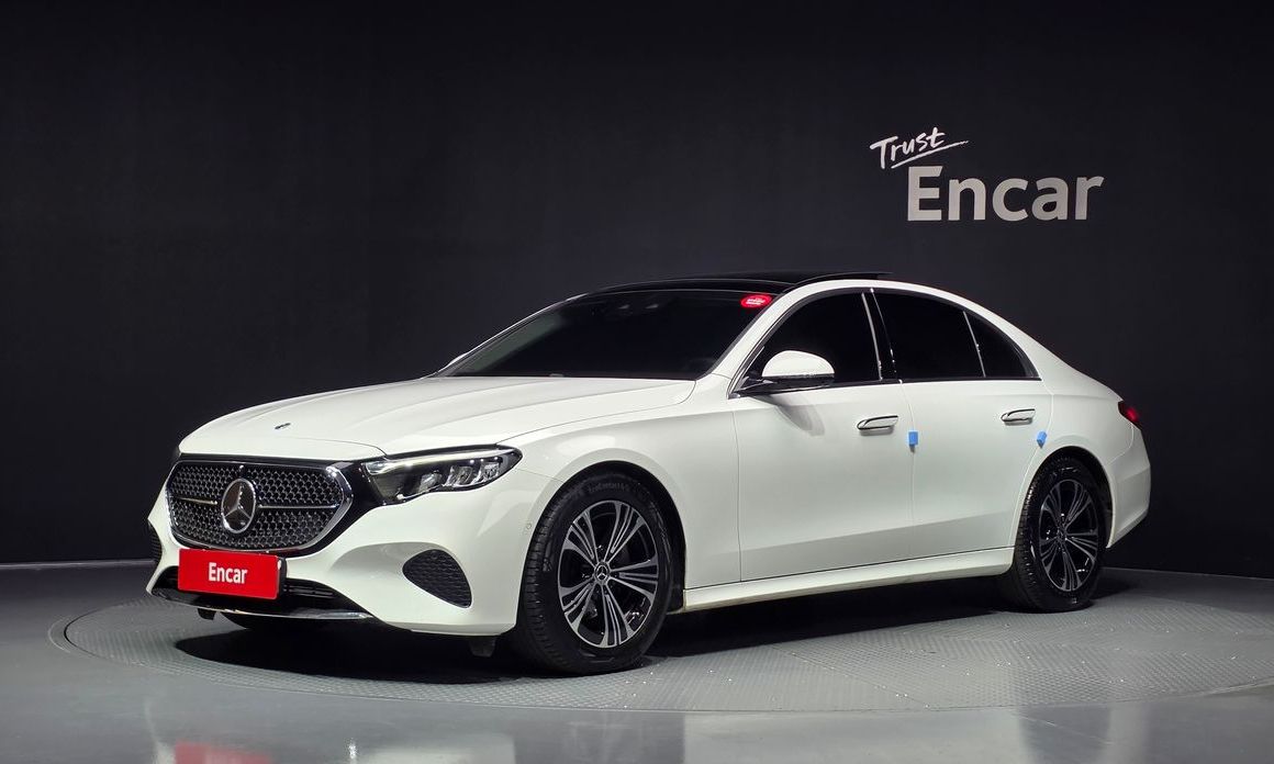 Mercedes-Benz E-Class 2024