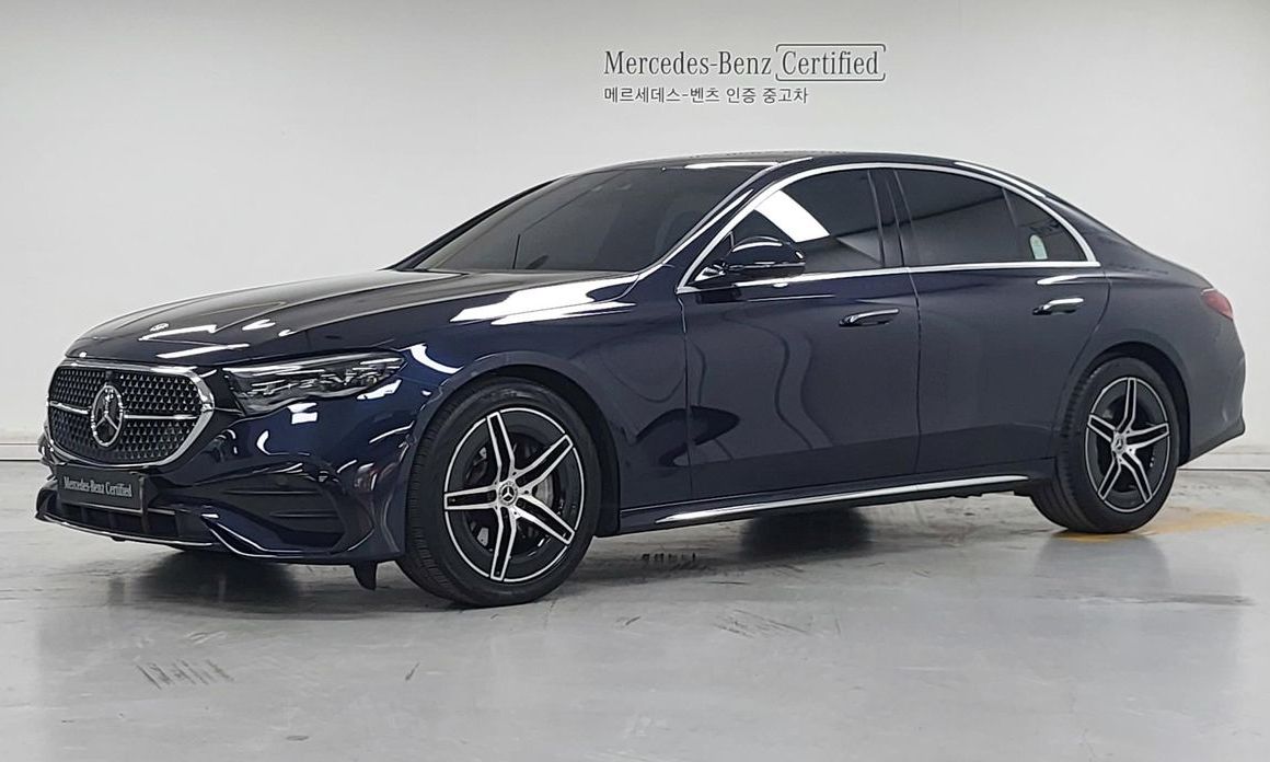 Mercedes-Benz E-Class 2024